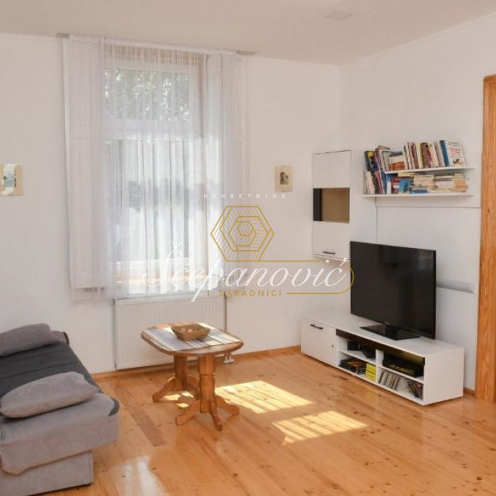 Kuća Prodaja Odžaci  430 m2