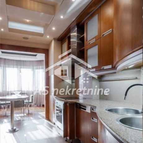 Stan Prodaja Beograd Banovo Brdo 150 m2