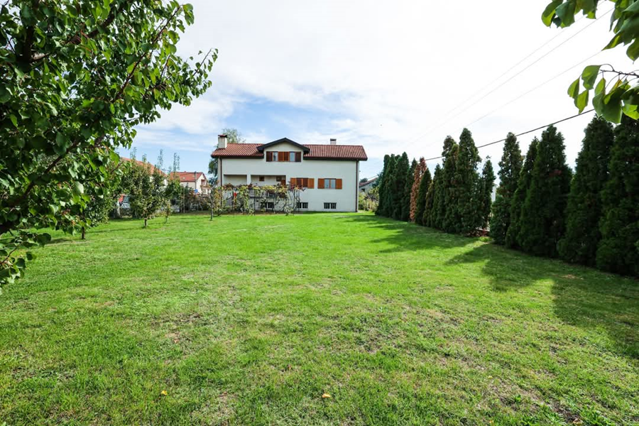 Kuća Prodaja Beograd Kuća Prodaja Beograd Borča 282 m2