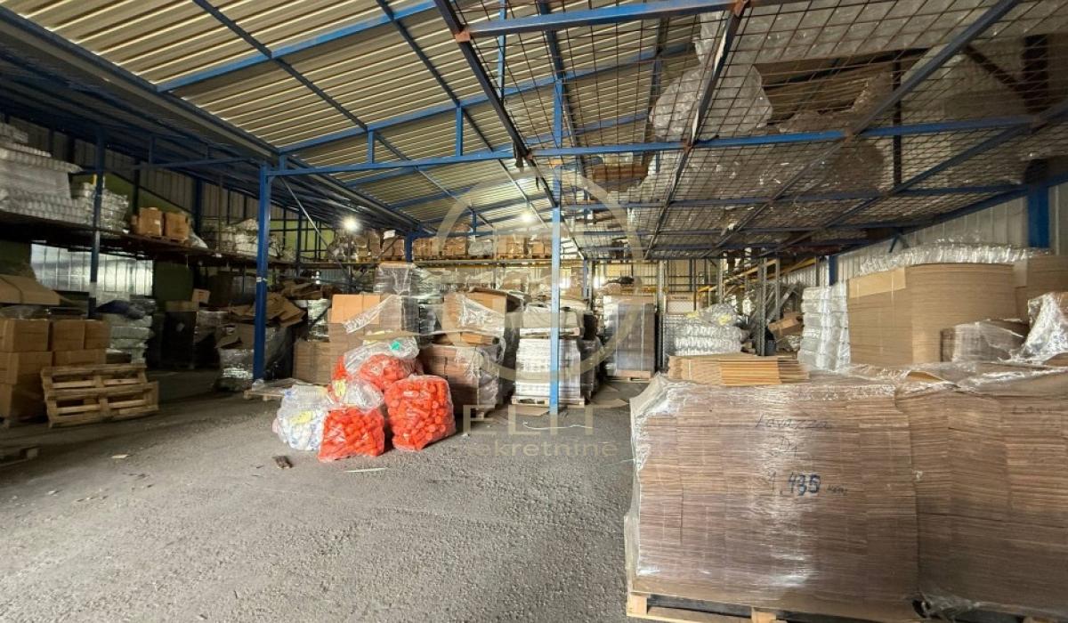 Lokal Izdavanje Novi Sad  7726 m2