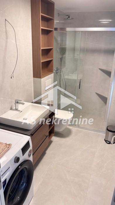 Trosoban stan za izdavanje, Đeram Pijaca, Beograd, 53m², 1.100 €/mes