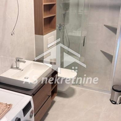Trosoban stan za izdavanje, Đeram Pijaca, Beograd, 53m², 1.100 €/mes