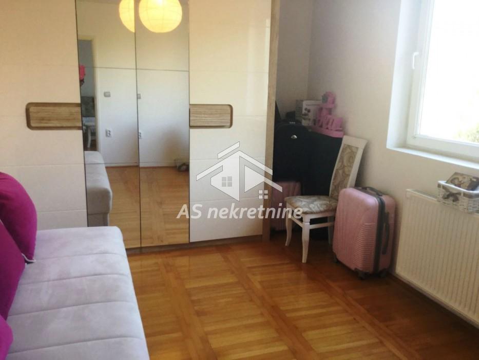 Stan Izdavanje Beograd Dedinje 72 m2