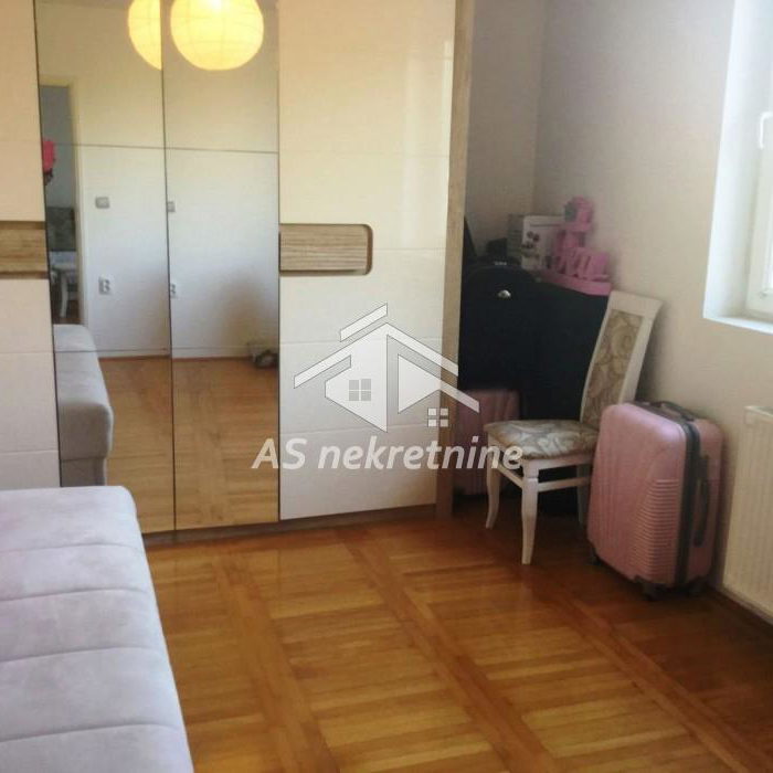 Stan Izdavanje Beograd Dedinje 72 m2