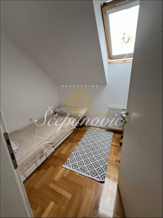 lokali-prodaja-f2UzhXQ3y8 Četvorosoban stan na prodaju, Telep, Novi Sad, 77m², 174.000 €