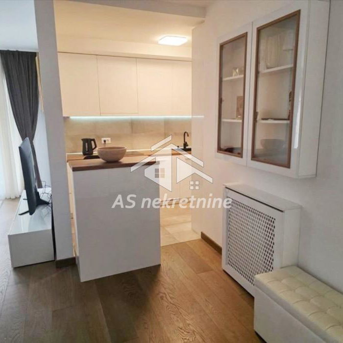 Četvorosoban stan za izdavanje, Tašmajdan, Beograd, 80m², 1.800 €/mes