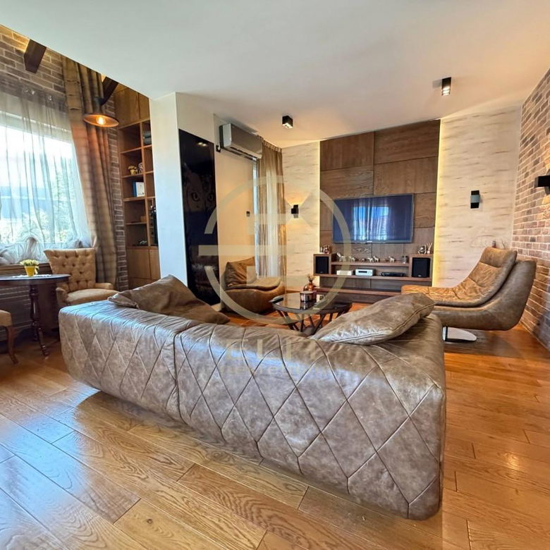 Stan Prodaja Novi Sad Socijalno 110 m2