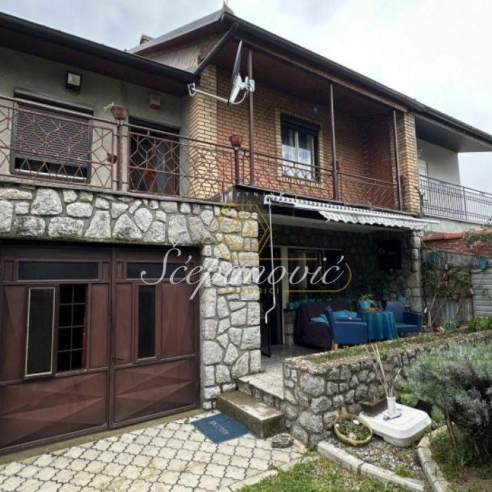 Kuća Prodaja Irig  80 m2