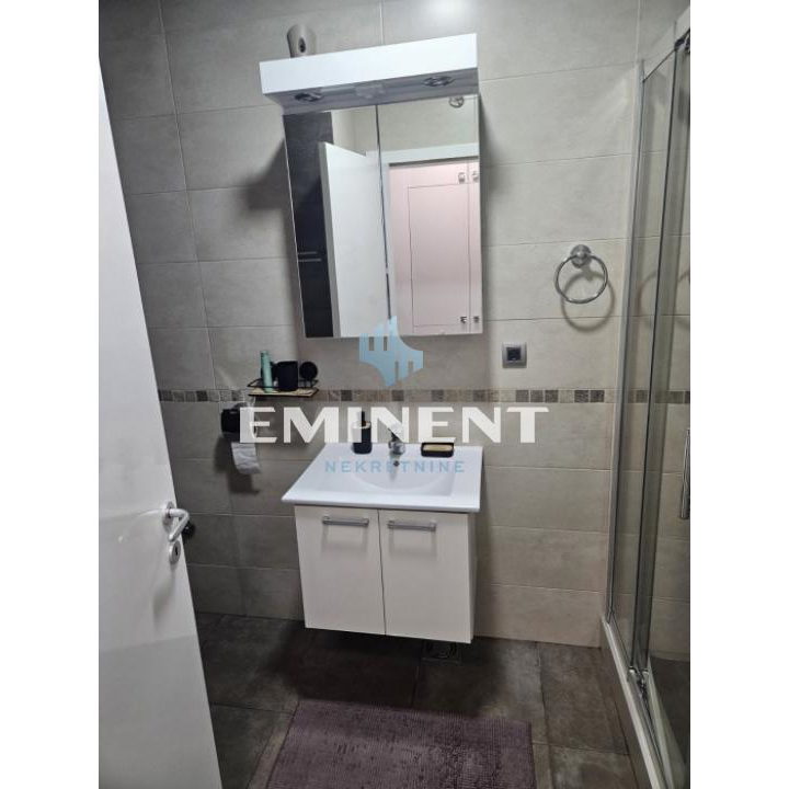 Trosoban stan za izdavanje, Gornji Grad, Beograd, 63m², 850 €/mes