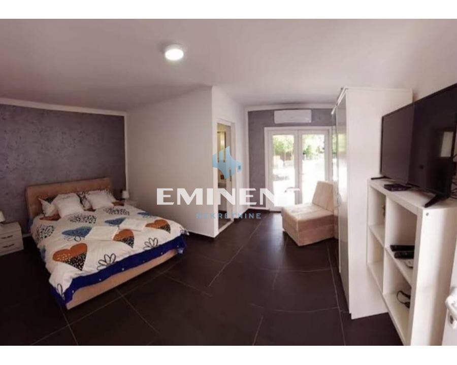 lokali-prodaja-nDT3MtYQzY Kuća na prodaju, Babe, Beograd, 650m², 680.000 €
