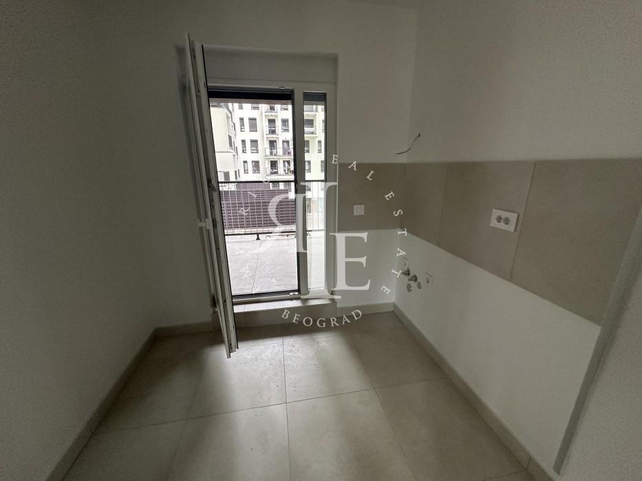 Trosoban stan na prodaju, Tošin Bunar, Beograd, 84m², 335.840 €