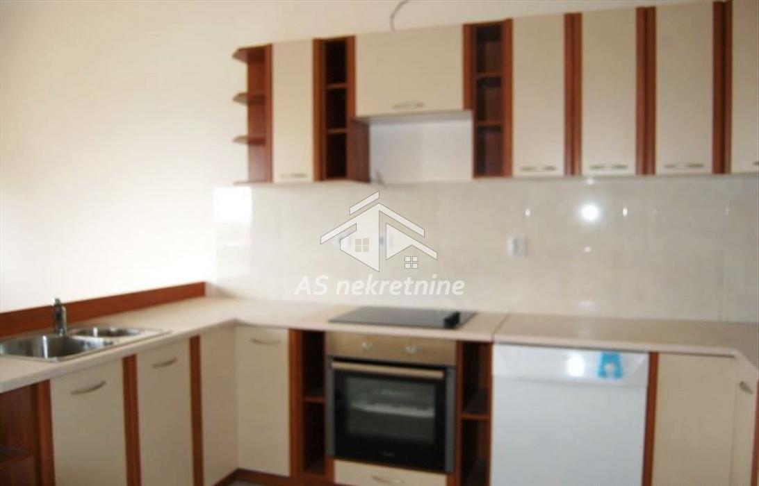 Stan Izdavanje Beograd Dedinje 250 m2
