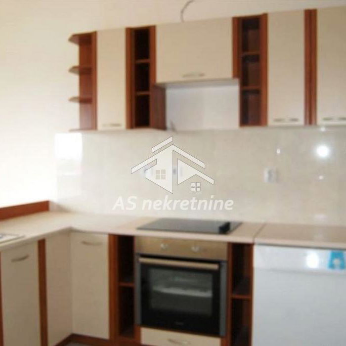 Stan Izdavanje Beograd Dedinje 250 m2