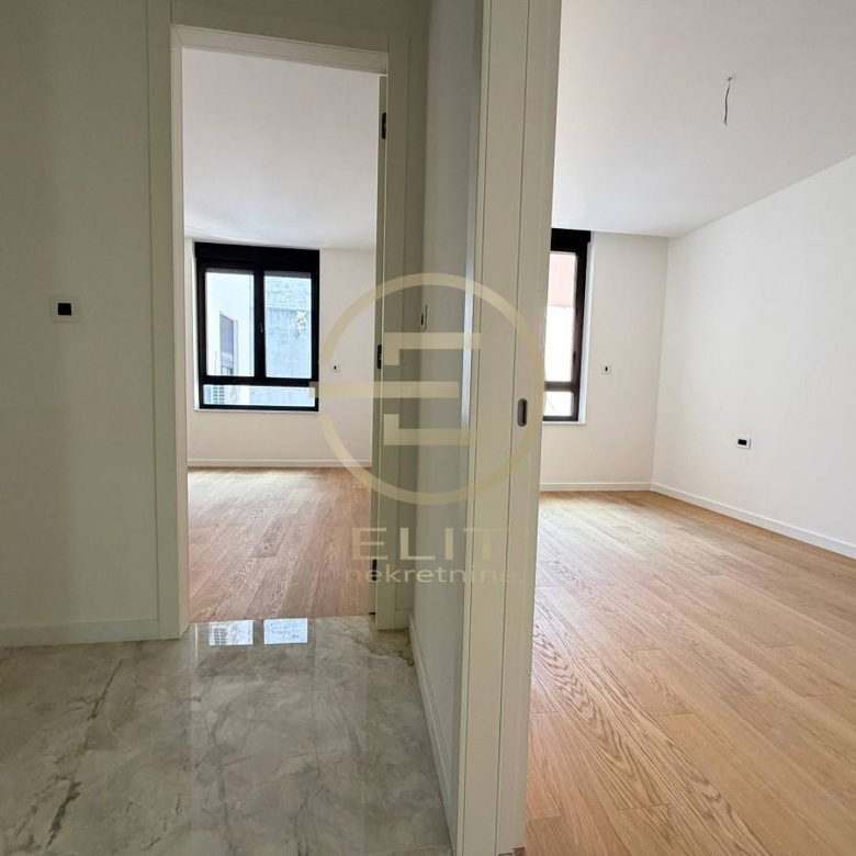 Lokal za izdavanje, Centar, Novi Sad, 126m², 1.890 €/mes