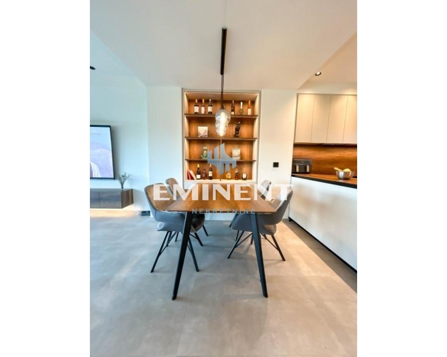 lokali-prodaja-qx5cDlkg1R Kuća Izdavanje Beograd Boleč 200 m2
