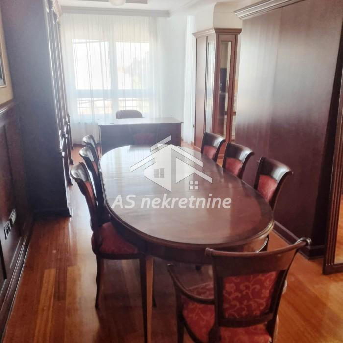 Stan Izdavanje Beograd Dorćol 120 m2