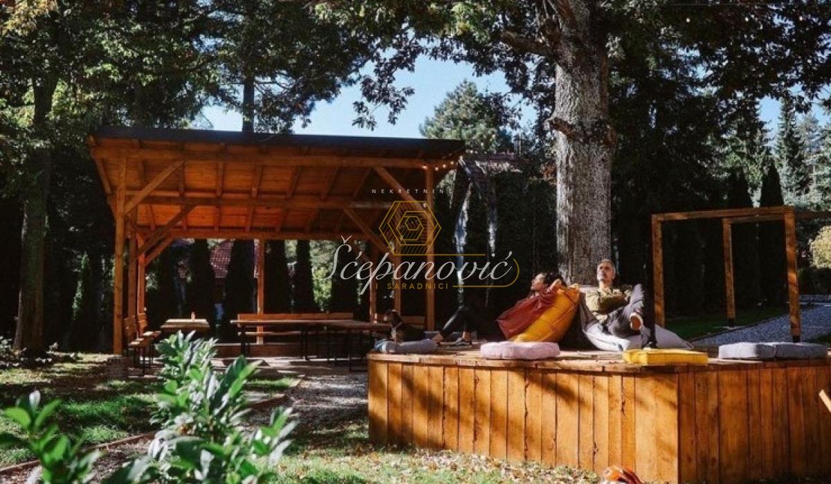 Lokal na prodaju, Golija, Zlatibor, 684m², 1.200.000 €