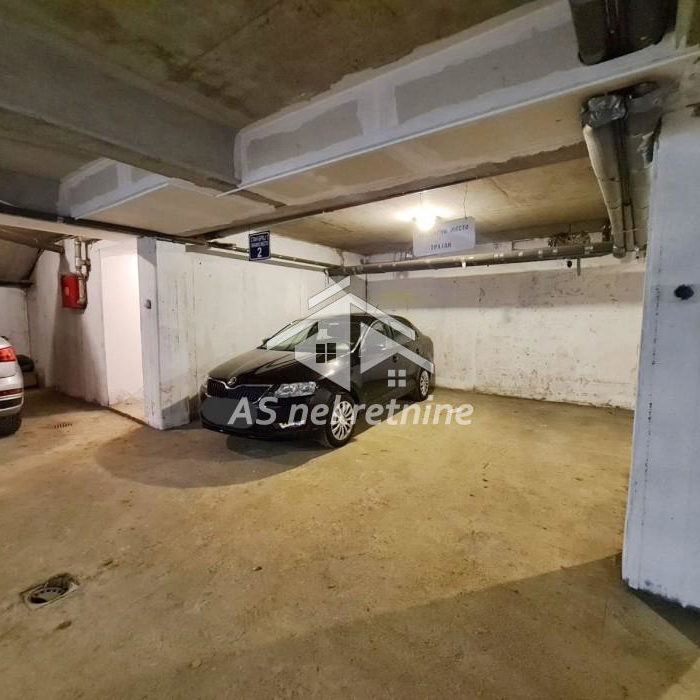 Trosoban stan za izdavanje, Hram Svetog Save, Beograd, 78m², 1.000 €/mes
