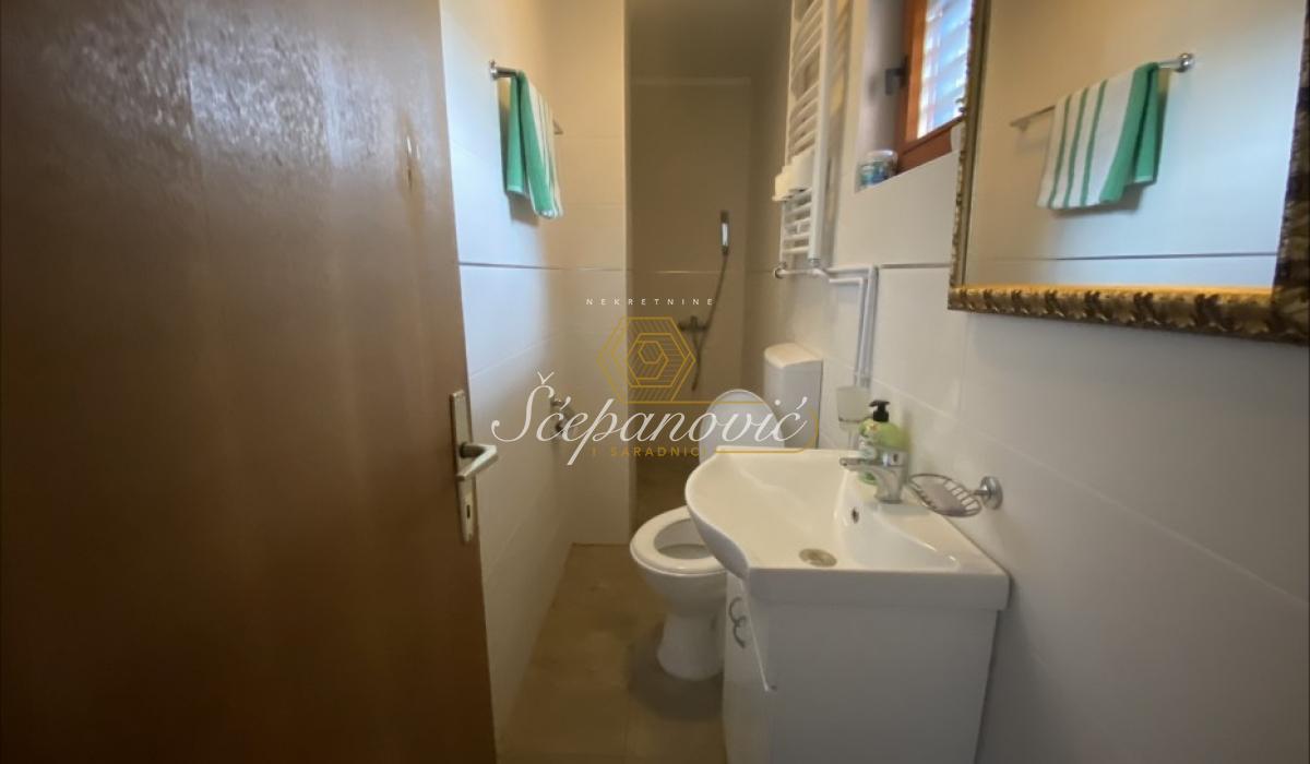 lokali-prodaja-uwo0sPb5Db Kuća na prodaju, Čerević, Beočin, 102m², 265.000 €