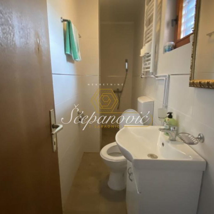 Kuća na prodaju, Čerević, Beočin, 102m², 265.000 €