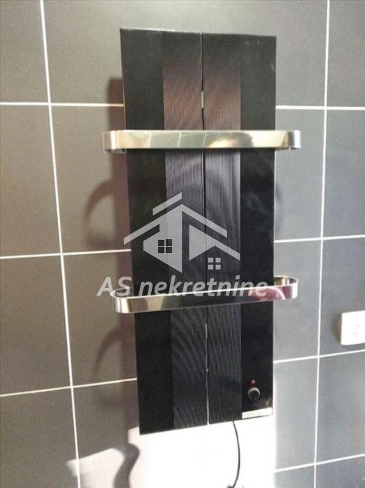Trosoban stan za izdavanje, Cvetkova Pijaca, Beograd, 60m², 800 €/mes