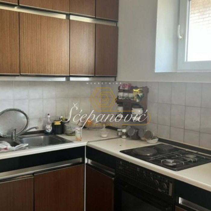 Kuća Prodaja Novi Sad  326 m2