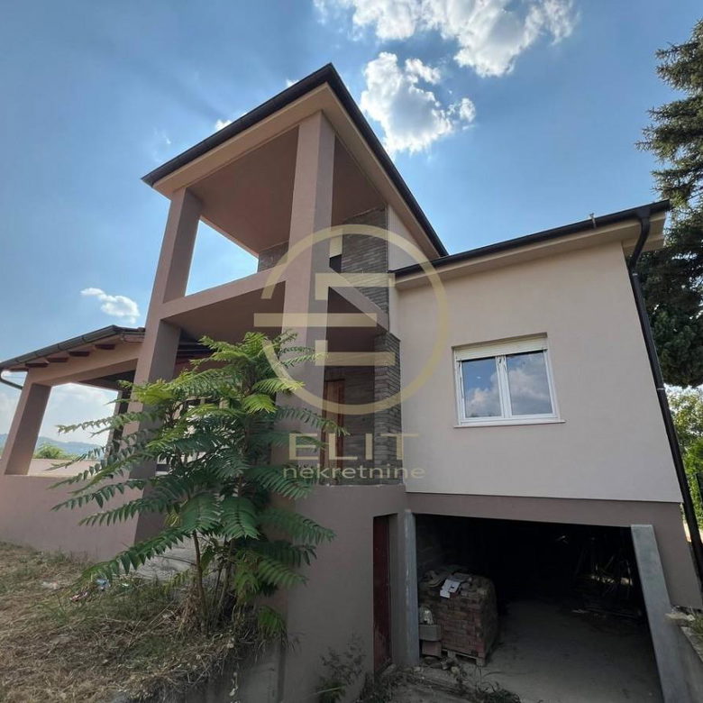 Kuća Prodaja Novi Sad Popovica 163 m2