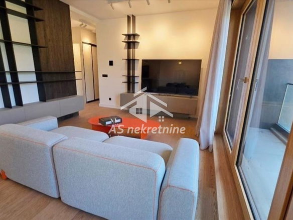 Stan Izdavanje Beograd Centar (Savski Venac) 66 m2