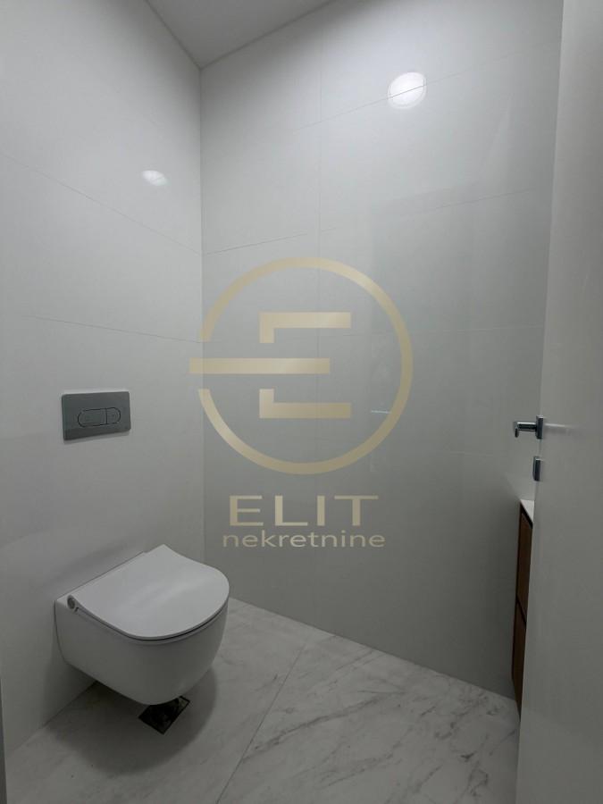 lokali-prodaja-y4qA1mZ0QB Lokal za izdavanje, Centar, Novi Sad, 126m², 1.890 €/mes