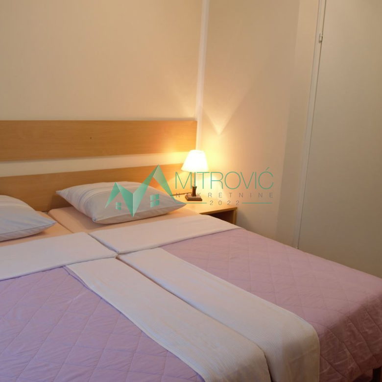 Lokal Prodaja Novi Sad  362 m2