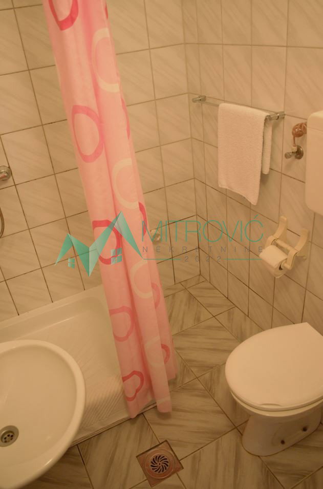 lokali-sremska-kamenica-8000137-pfeud Lokal na prodaju, Sremska Kamenica, Novi Sad, 362m², 988.800 €