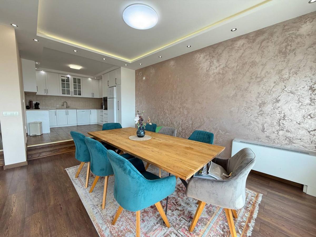 Kuća Prodaja Novi Sad Kuća Prodaja Novi Sad Popovica 443 m2