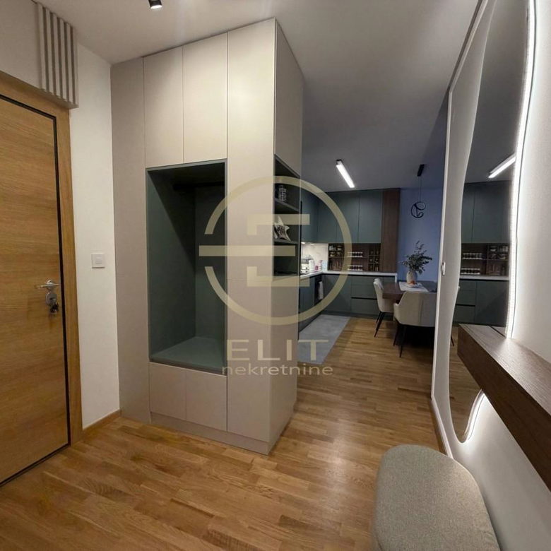 Četvorosoban stan na prodaju, Telep, Novi Sad, 77m², 265.000 €