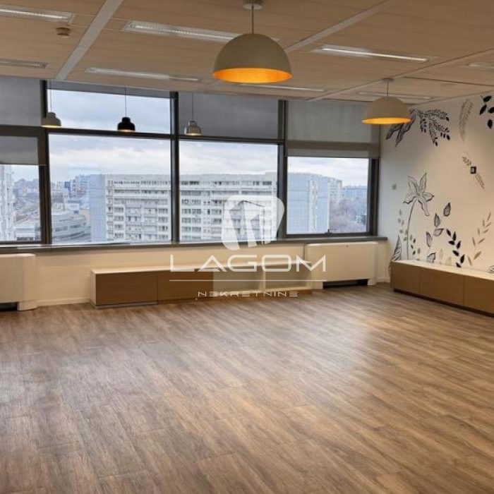 Lokal Izdavanje Beograd Blok 67 - Belville 838 m2