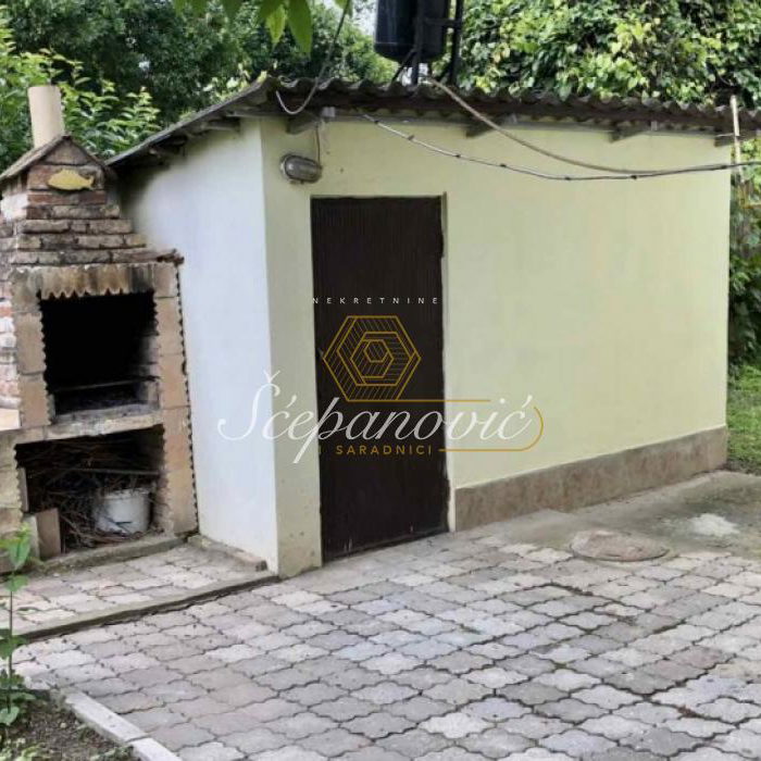 Kuća Prodaja Novi Sad  32 m2