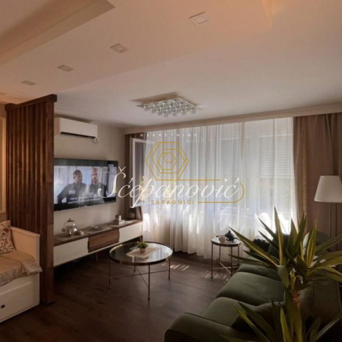 Stan Prodaja Novi Sad  71 m2