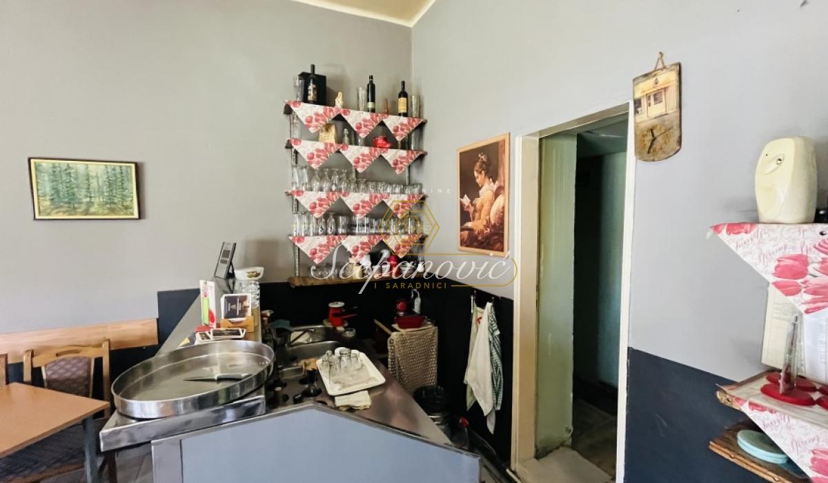 Lokal Izdavanje Temerin  202 m2