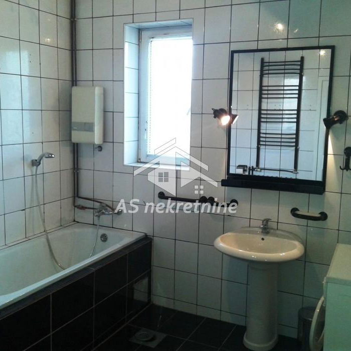 Stan Izdavanje Beograd Banovo Brdo 106 m2