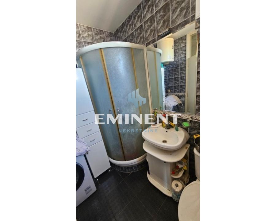nekretnine-izdavanje-4a0oqHZizD Četvorosoban stan na prodaju, Crveni Krst, Beograd, 72m², 195.000 €