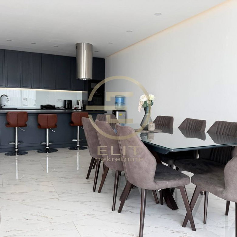 Kuća na prodaju, Sremska Kamenica, Novi Sad, 173m²