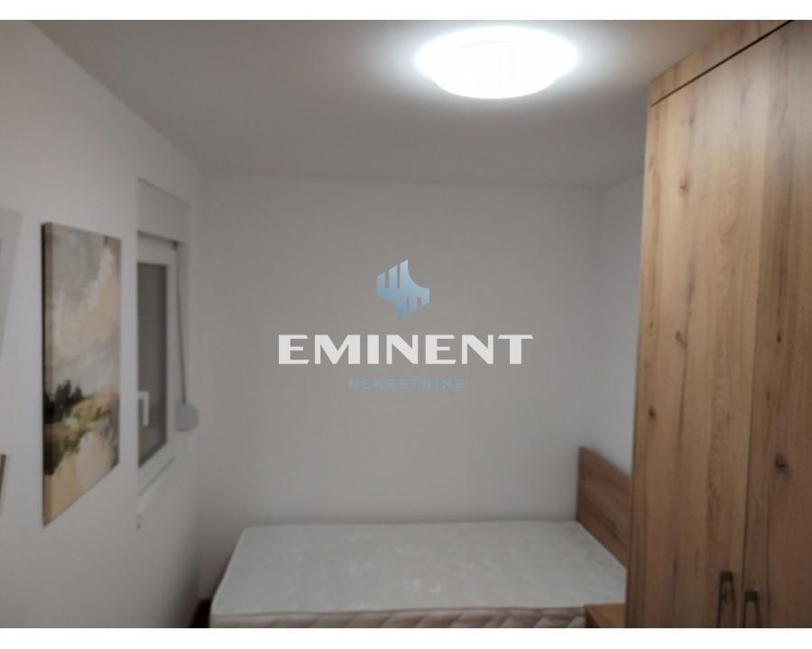 nekretnine-izdavanje-4xMlUlTPlZ Četvorosoban stan za izdavanje, Dimitrija Tucovića, Beograd, 84m², 1.200 €/mes