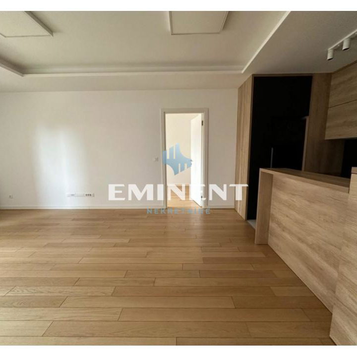 Stan Izdavanje Beograd  69 m2