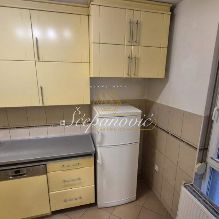 Stan Izdavanje Novi Sad  89 m2