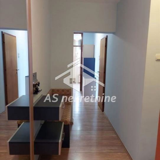 Četvorosoban stan za izdavanje, Hala Pionir, Beograd, 115m², 1.200 €/mes