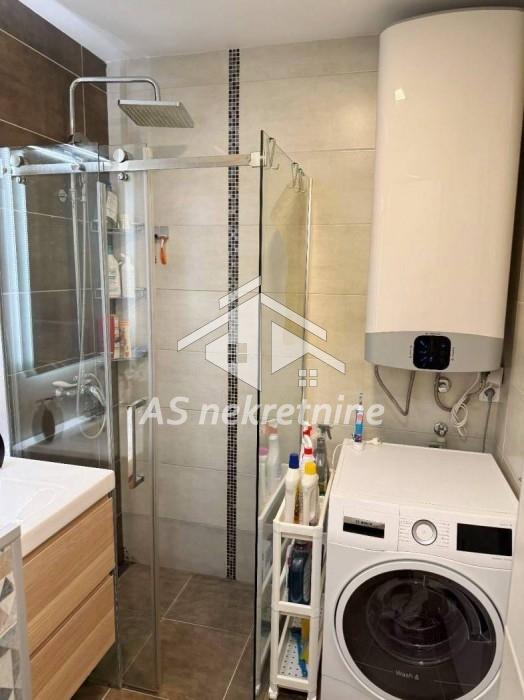 nekretnine-izdavanje-7zdA0Zdwoi Trosoban stan za izdavanje, Hram Svetog Save, Beograd, 75m², 1.500 €/mes