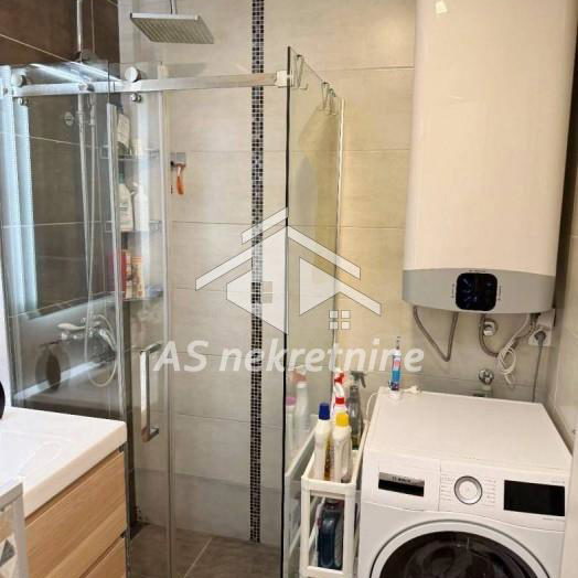 Trosoban stan za izdavanje, Hram Svetog Save, Beograd, 75m², 1.500 €/mes