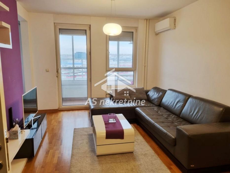 Stan Izdavanje Beograd Blok 67 - Belville 52 m2