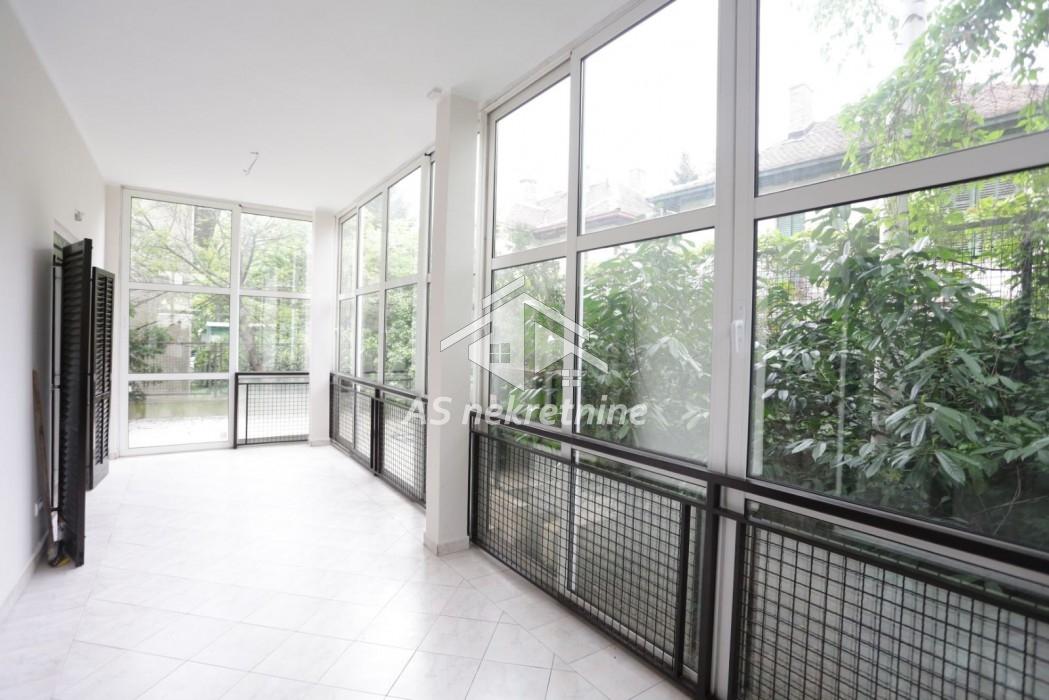Kuća Izdavanje Beograd Bulevar Oslobođenja 550 m2