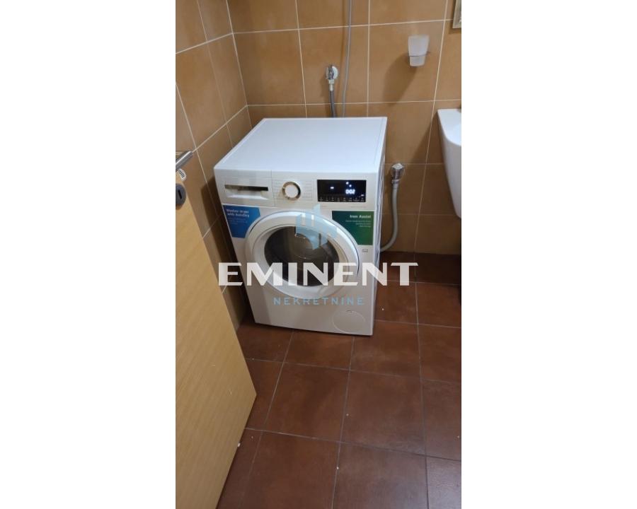 nekretnine-izdavanje-97zxhsAXRj Stan Izdavanje Beograd Hram Svetog Save 86 m2