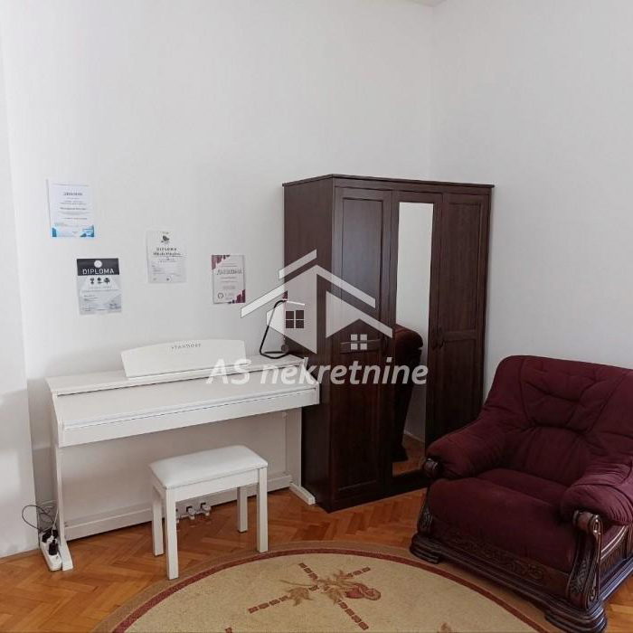 Stan Izdavanje Beograd Dedinje 80 m2